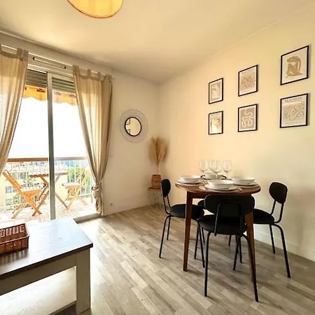 Apartamento Joli 2 Pieces - Proche Aeroport - Terrasse Vue